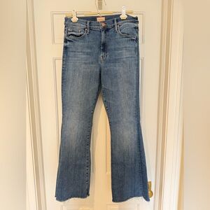 MOTHER Weekender Fray Jeans